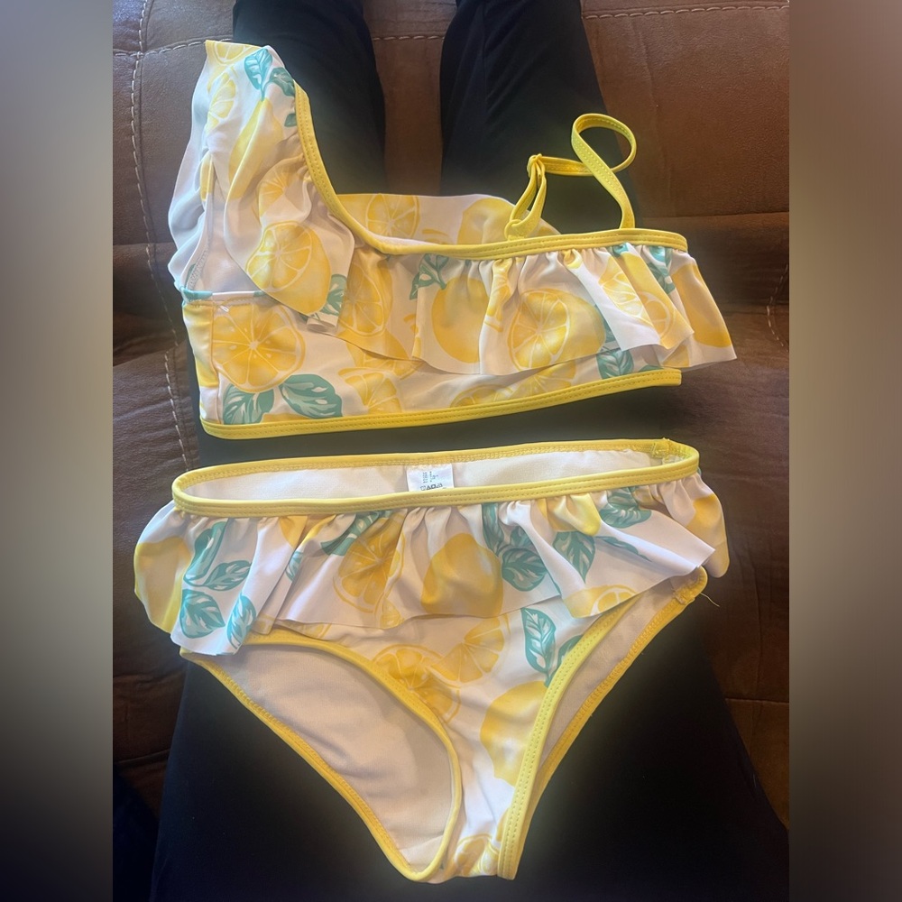 🍋Tommy Bahama Girls Two Piece Swim Suit, Size 8 👙